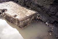 Blocco di travertino della fronte ovest