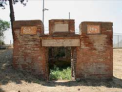 click to enlarge photograph